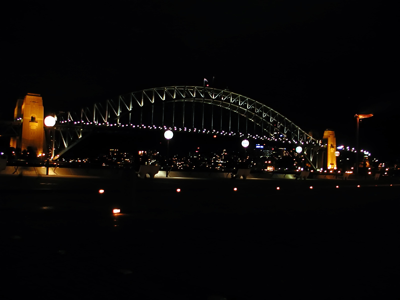 16-Jun-2001 21:11 - Sydney - Sydney Harbour Bridge