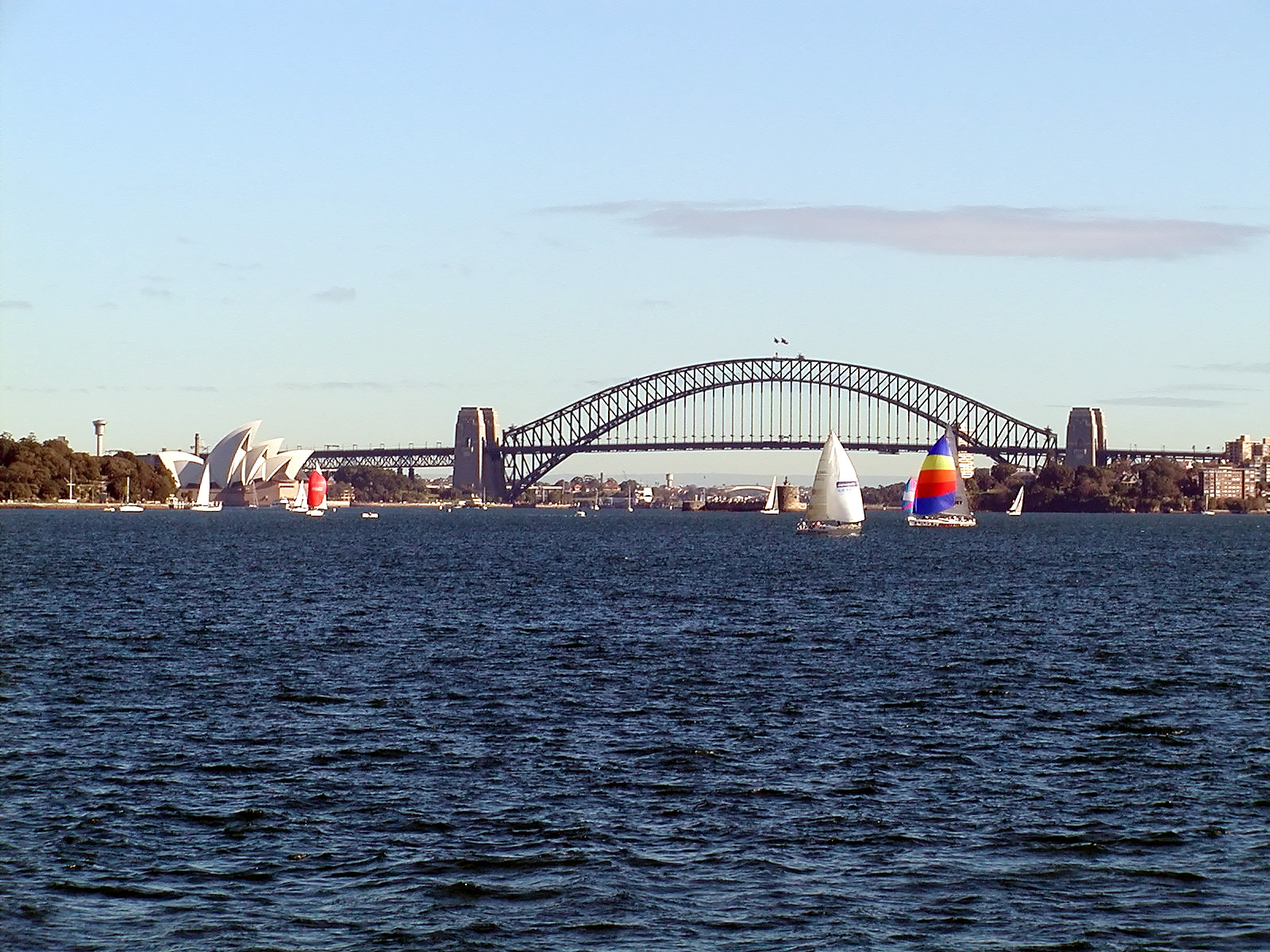17-Jun-2001 10:25 - Sydney - Harbour Bridge