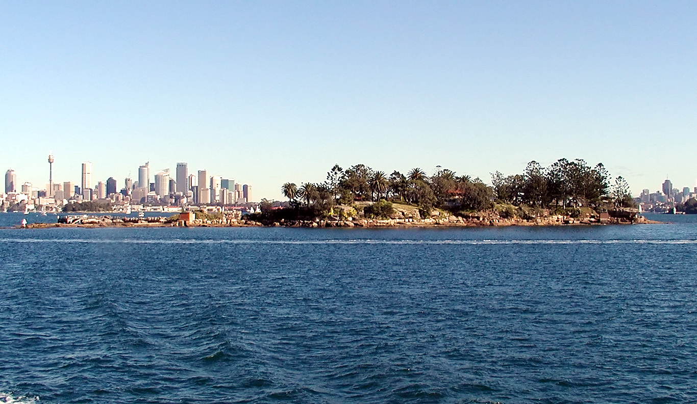 17-Jun-2001 10:33 - Sydney - Shark Island
