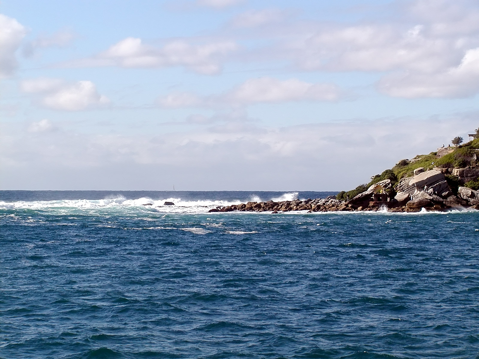 17-Jun-2001 10:46 - Sydney - South Head