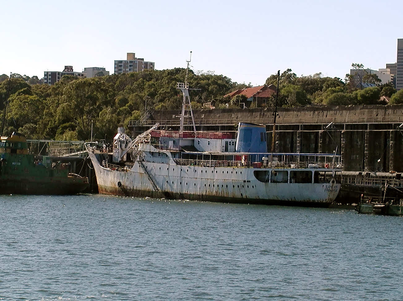 17-Jun-2001 11:25 - Sydney - Impounded refugee boat