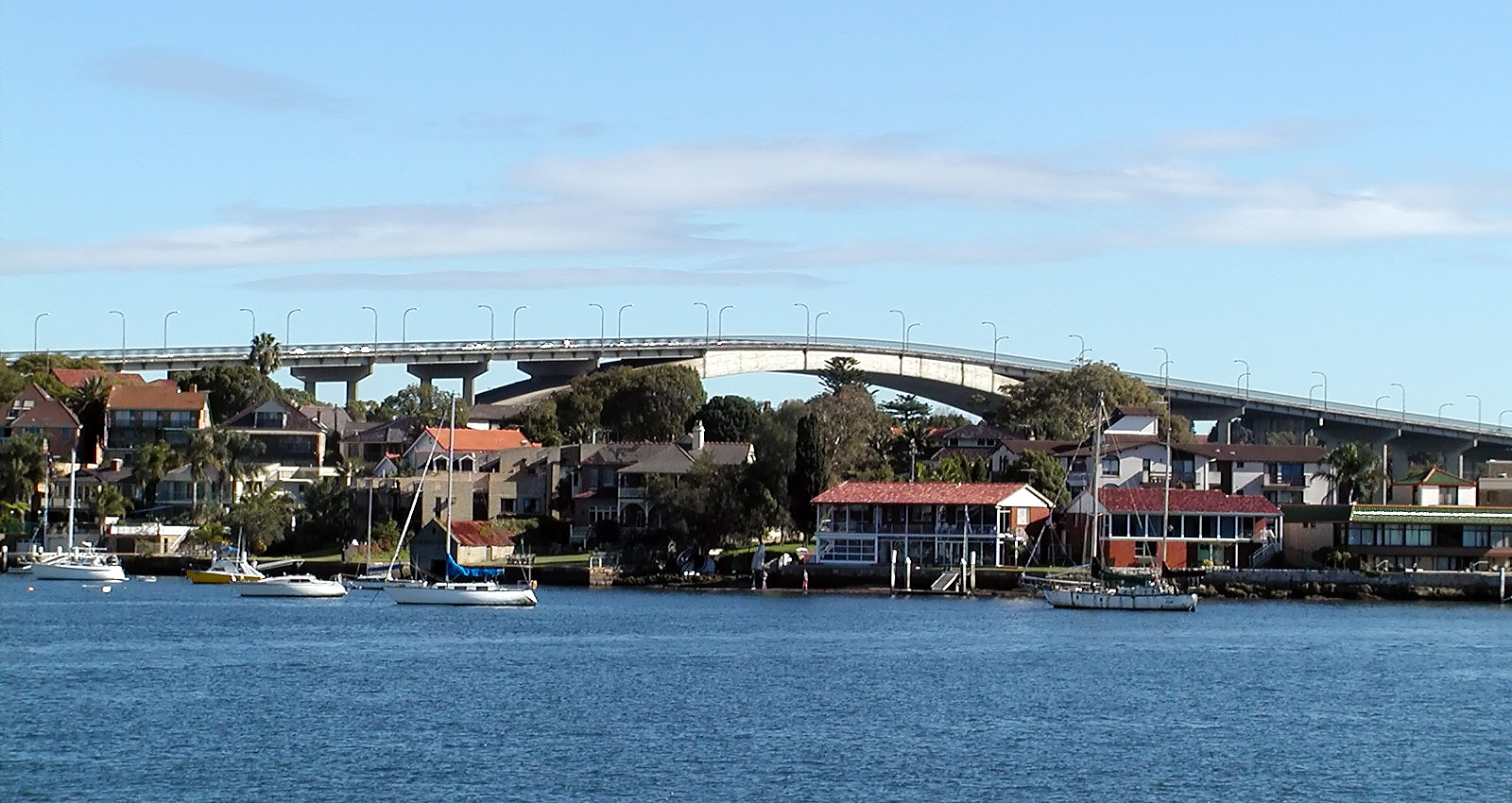 17-Jun-2001 11:37 - Sydney - Parramatta Bridge