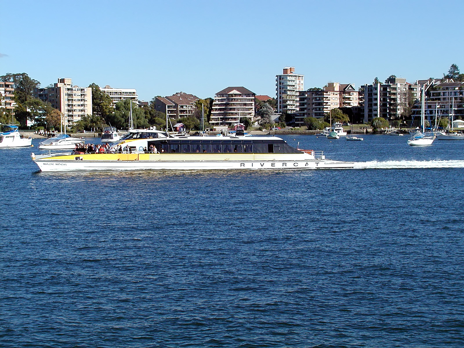 17-Jun-2001 11:37 - Sydney - Catermarran