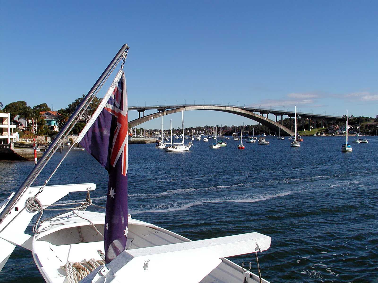 17-Jun-2001 11:39 - Sydney - Parramatta Bridge