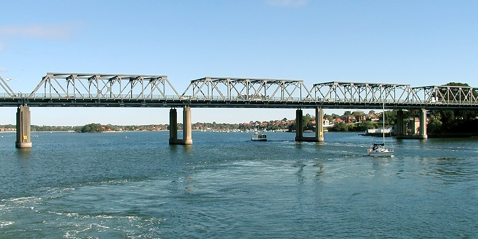 17-Jun-2001 11:51 - Sydney - Iron Cove Bridge