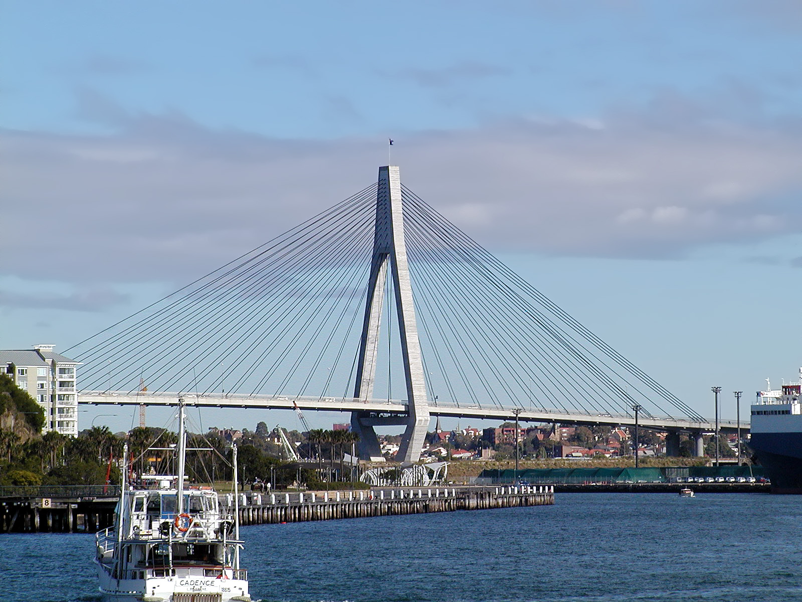 17-Jun-2001 12:06 - Sydney - ANZAC Bridge