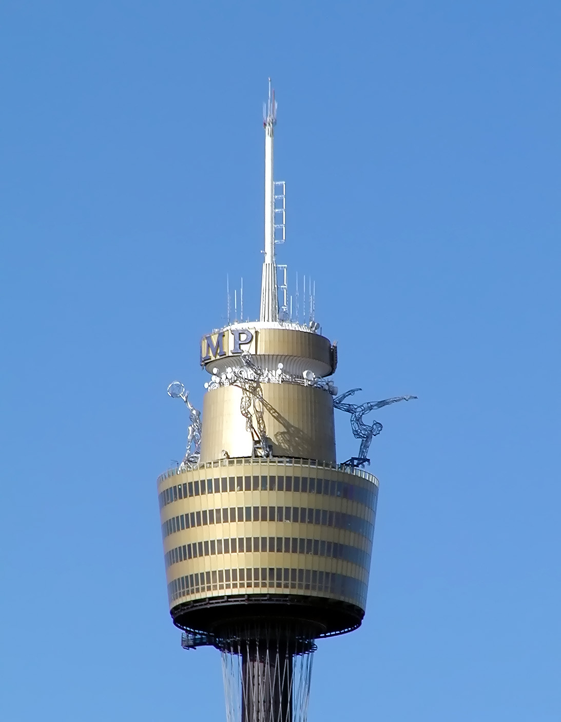 17-Jun-2001 12:07 - Sydney - AMP Tower at Centre Point