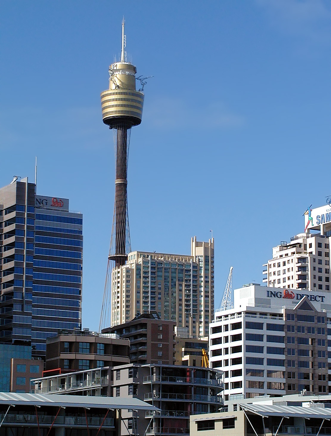 17-Jun-2001 12:10 - Sydney - AMP Tower at Centre Point