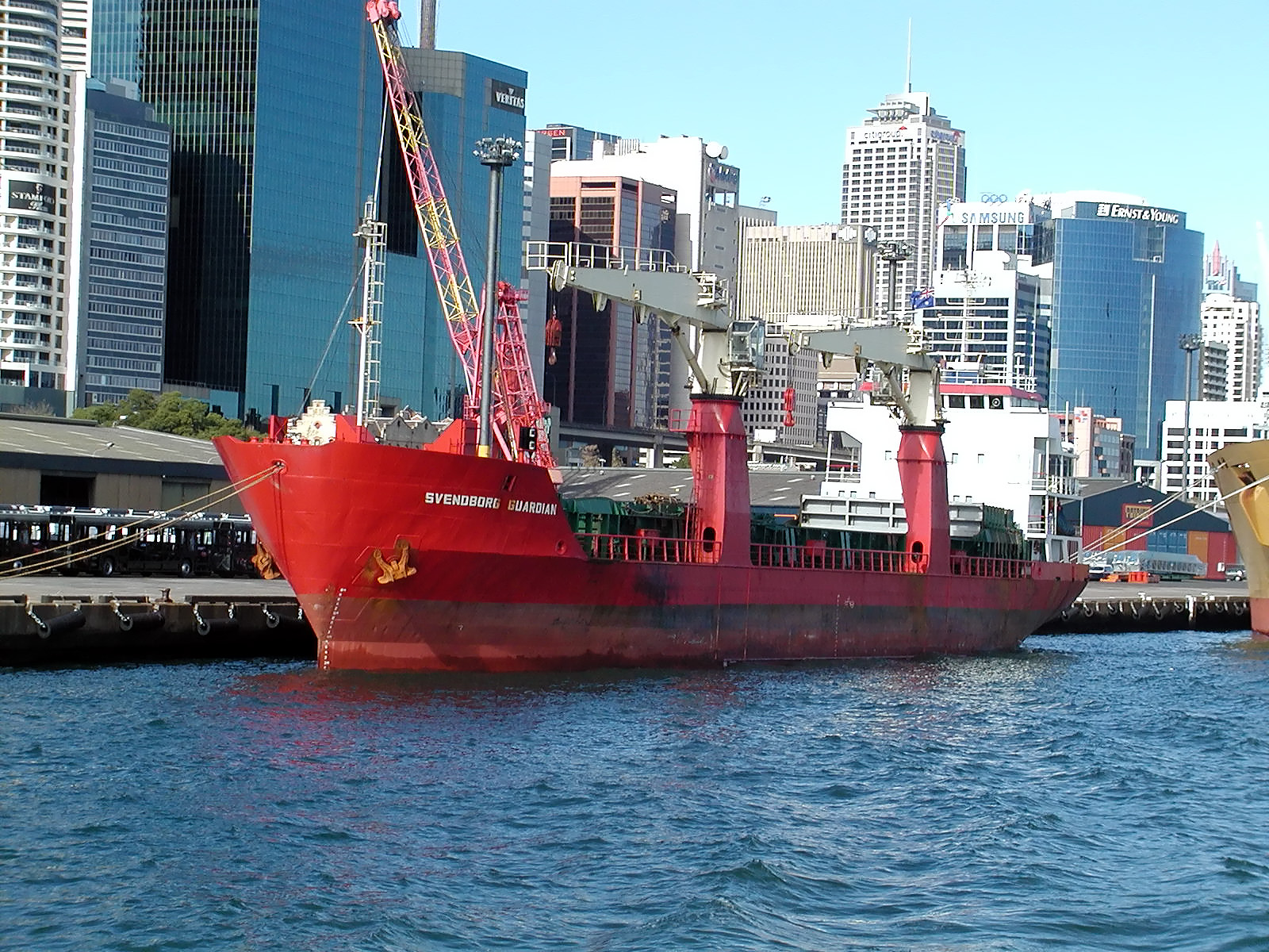 17-Jun-2001 12:13 - Sydney - Dredger ??