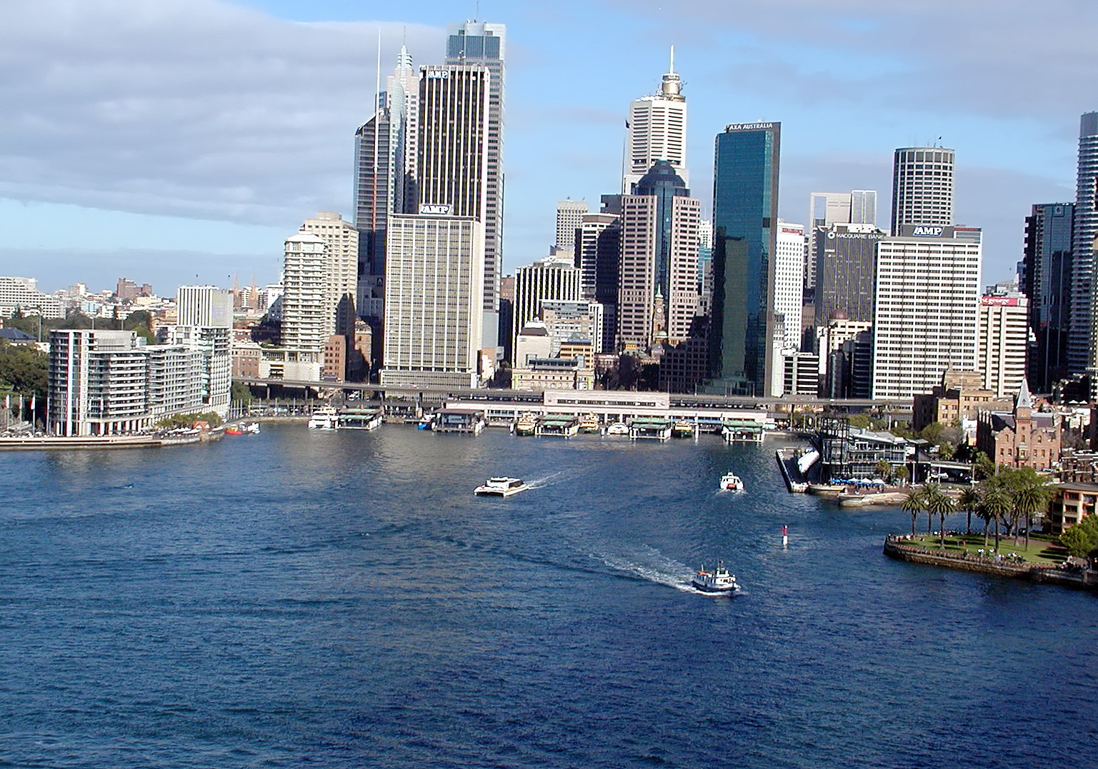 17-Jun-2001 13:06 - Sydney - Circular Quay