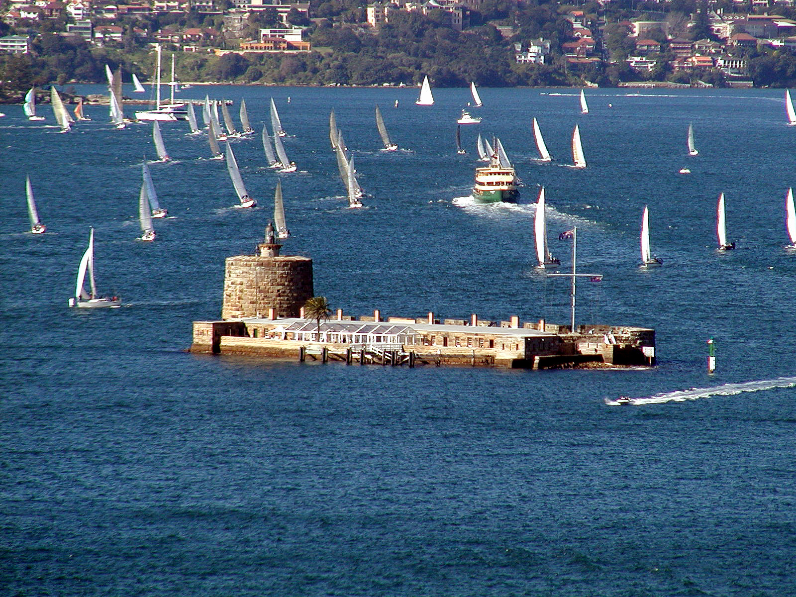 17-Jun-2001 13:10 - Sydney - Fort Denison