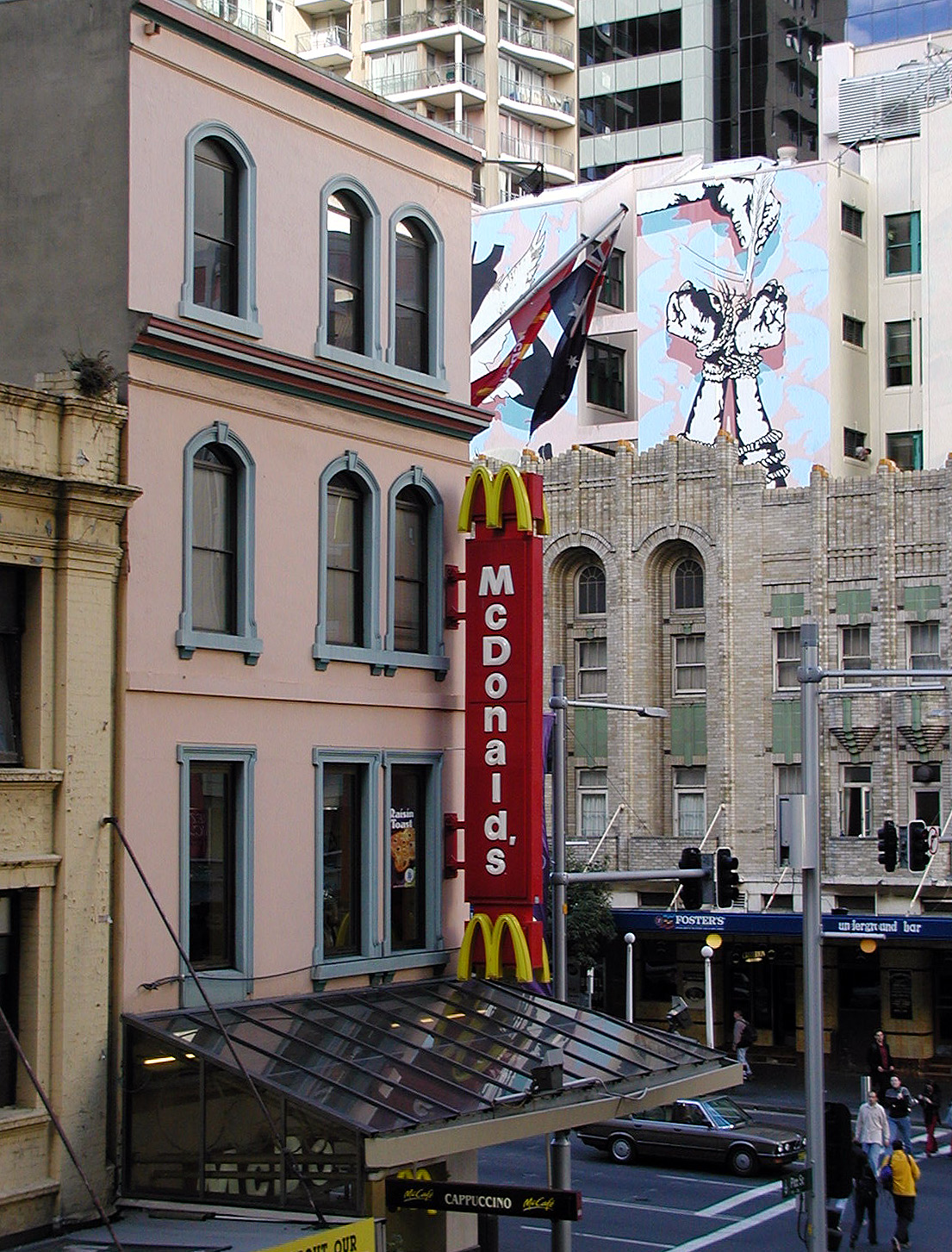 17-Jun-2001 13:51 - Sydney - Macdonalds