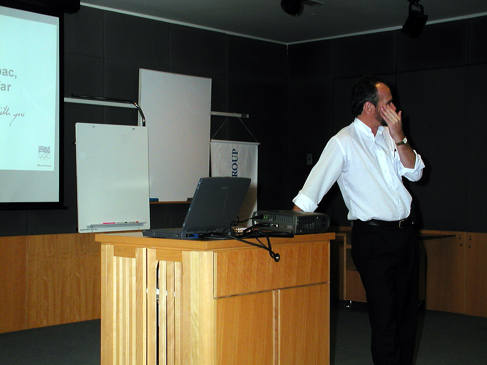19-Jun-2001 10:55 - Sydney - Bob Hennessey (Westpac)