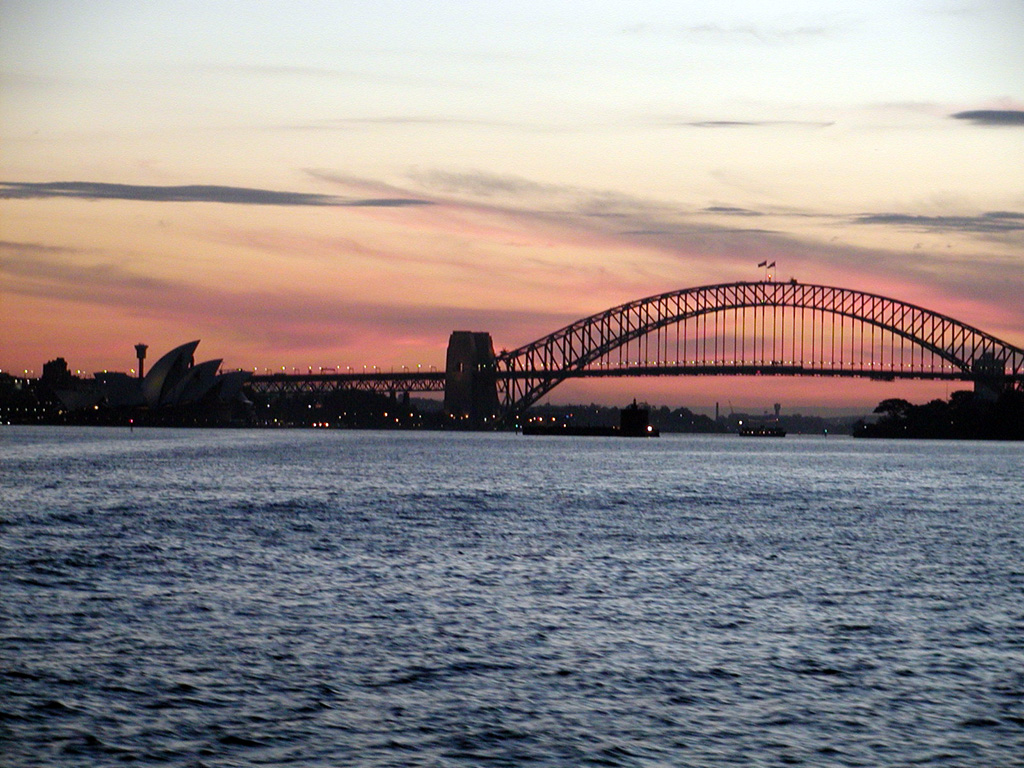 19-Jun-2001 17:13 - Sydney - The Harbour Bridge and Opera House at dusk