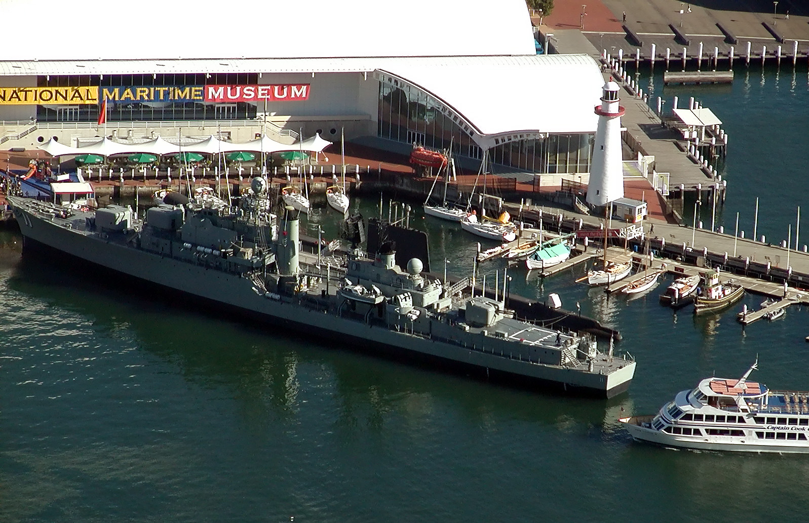 20-Jun-2001 10:22 - Sydney - Navy ship, part of the Maritime Museum 