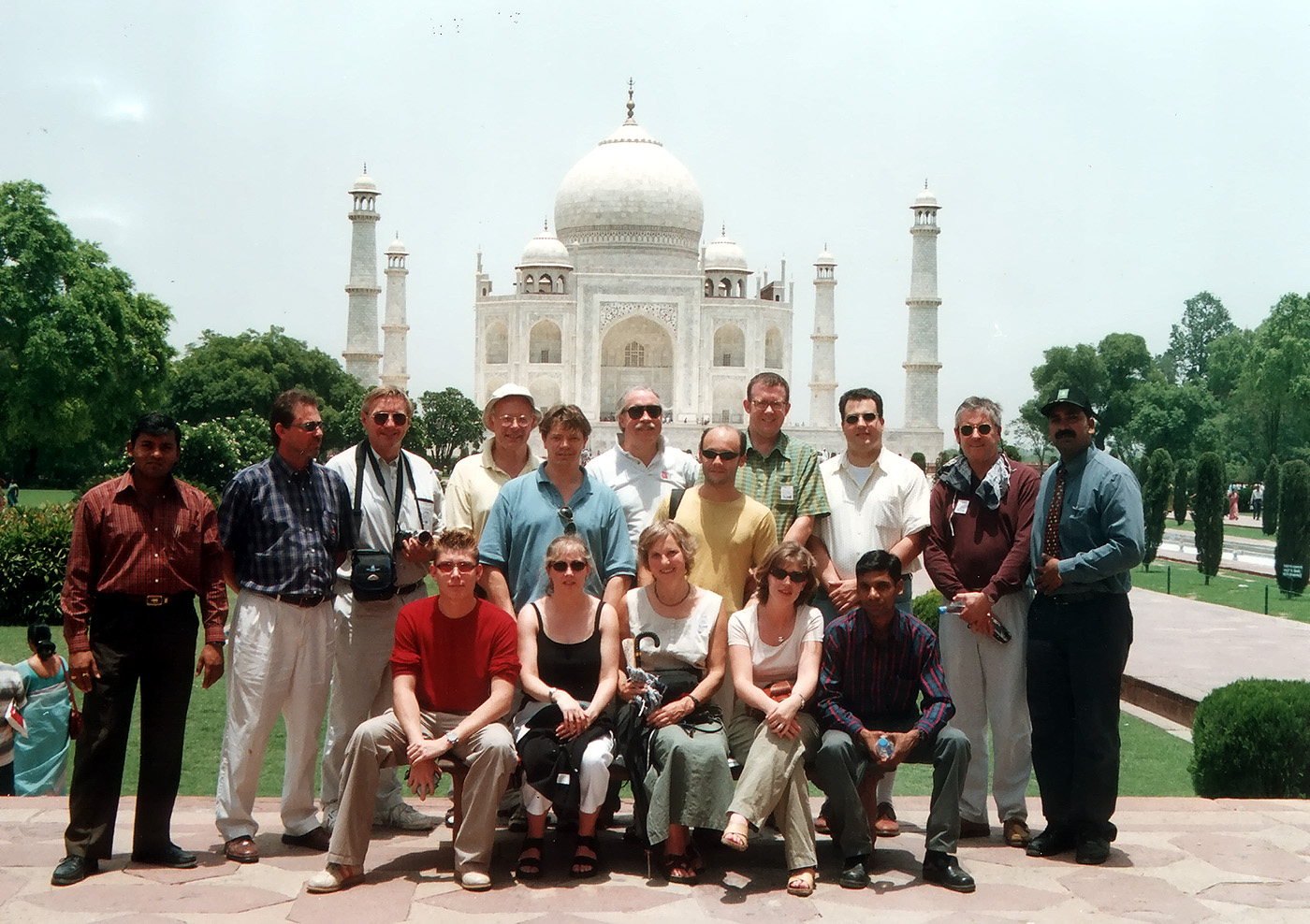 10-Jun-2001 - Agra - The Taj Mahal - Group photo of the Tour Group