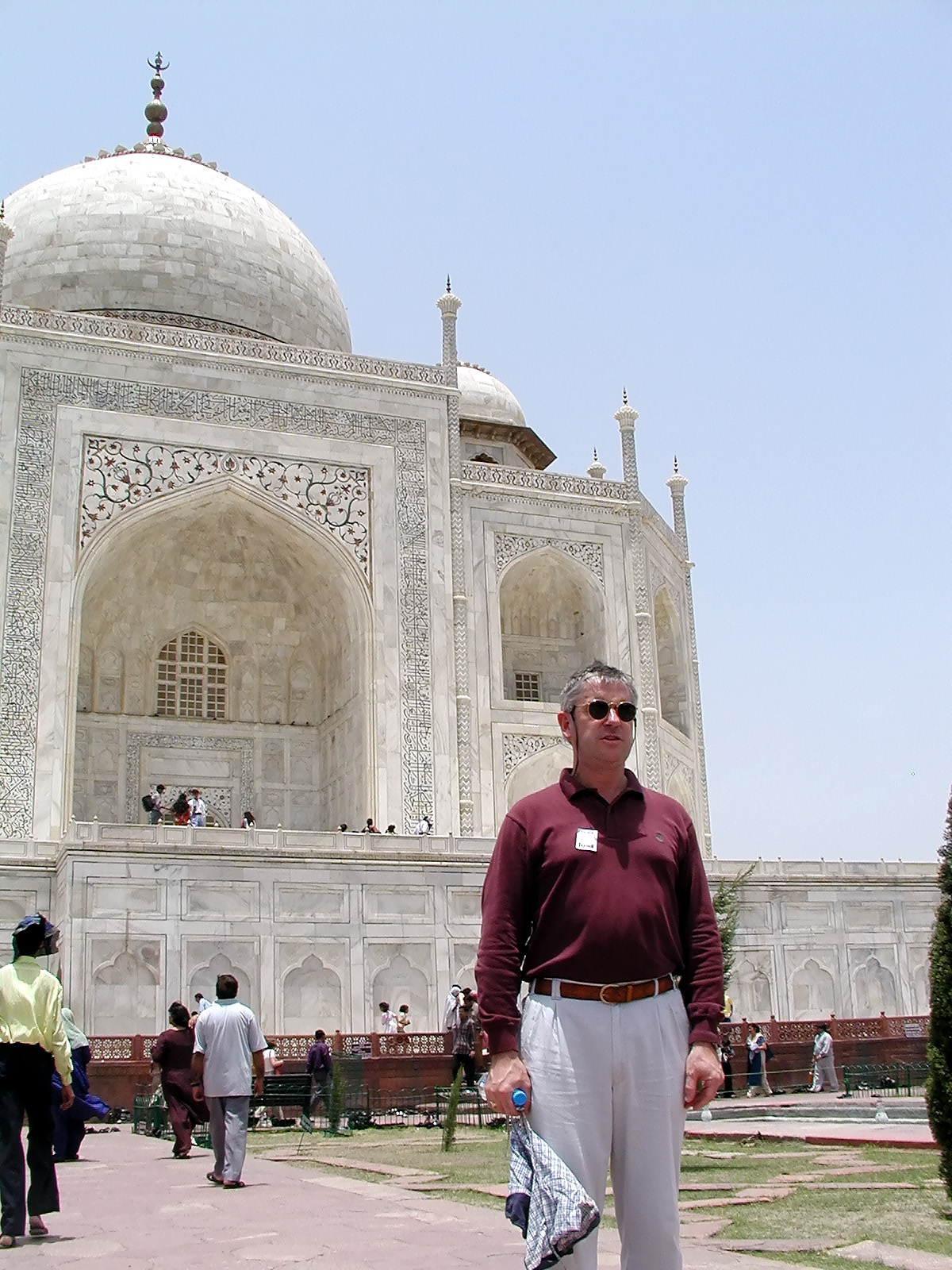 10-Jun-2001 12:28 - Agra - The Taj Mahal - Chris Parnell