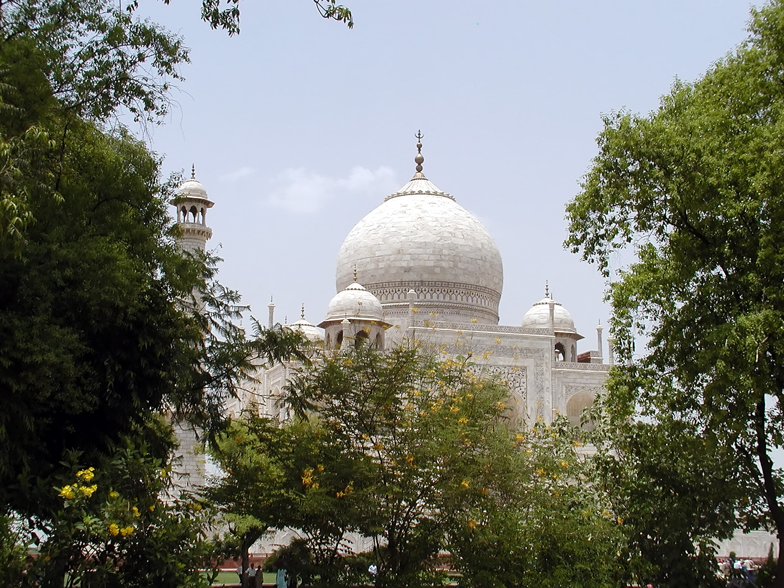 10-Jun-2001 12:52 - Agra - The Taj Mahal - The Taj Mahal from the South West