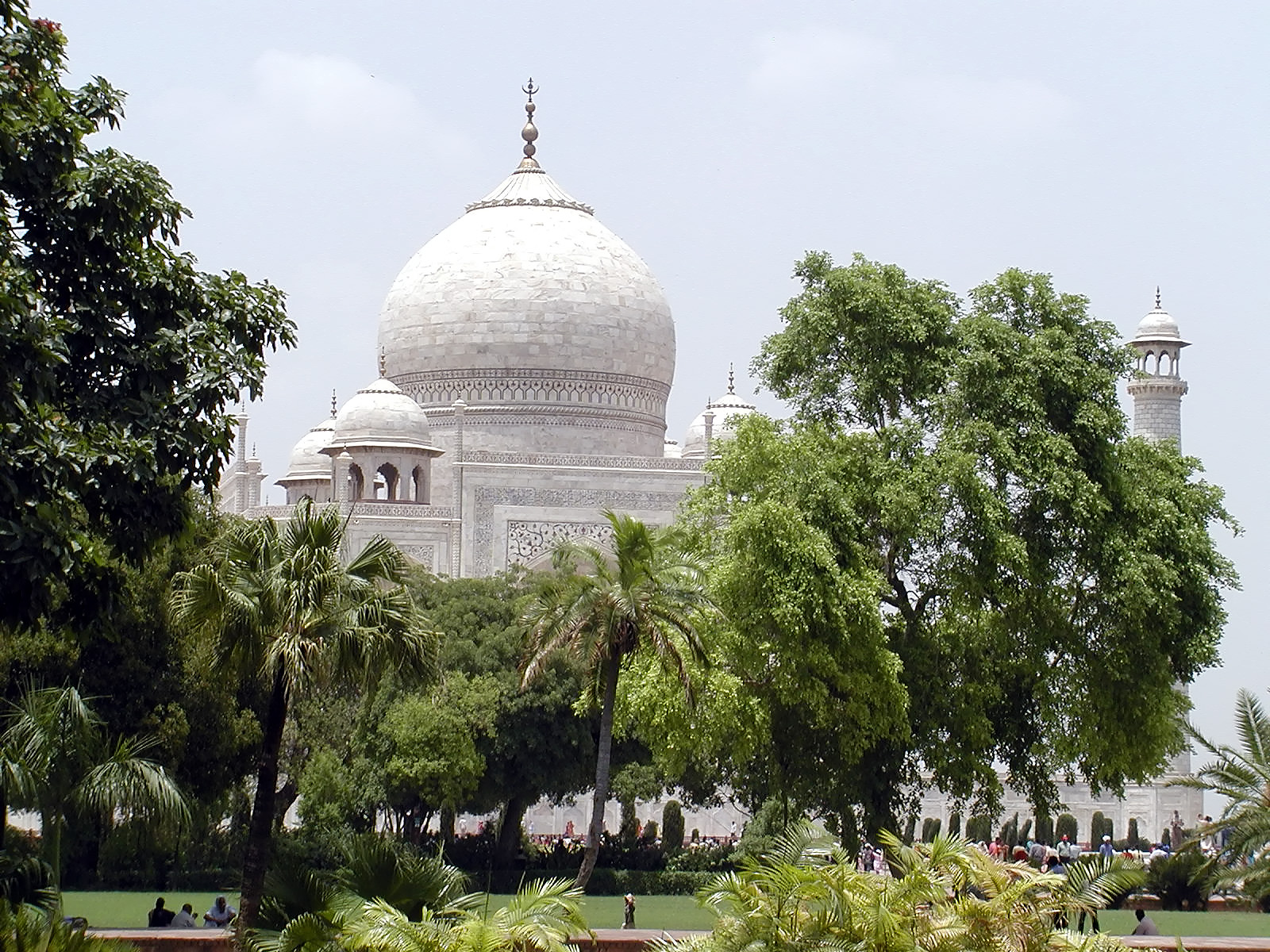 10-Jun-2001 12:55 - Agra - The Taj Mahal - The Taj Mahal from the South West