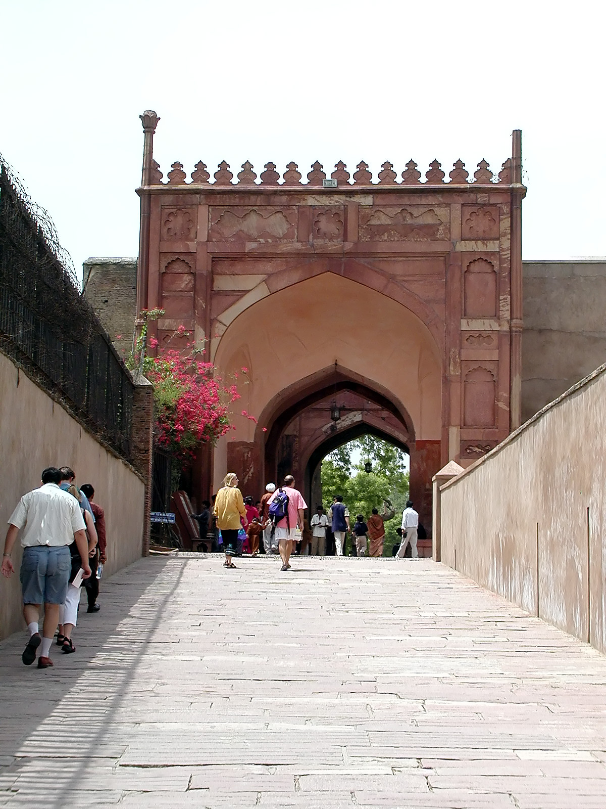 10-Jun-2001 13:40 - Agra - Agra Fort - The pathway up towards the central area of the Fort