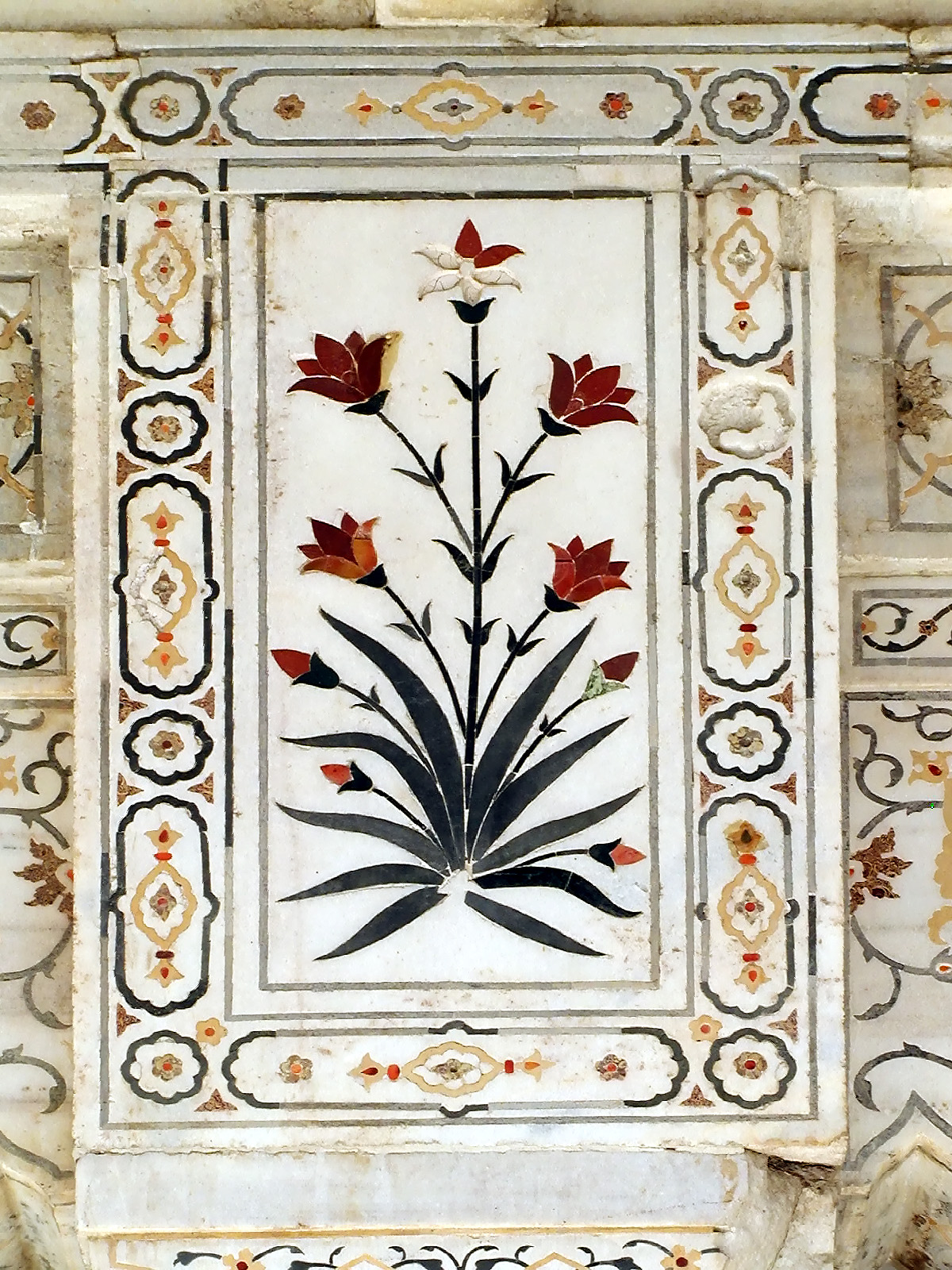 10-Jun-2001 13:59 - Agra - Agra Fort - Inlaid marble - detail