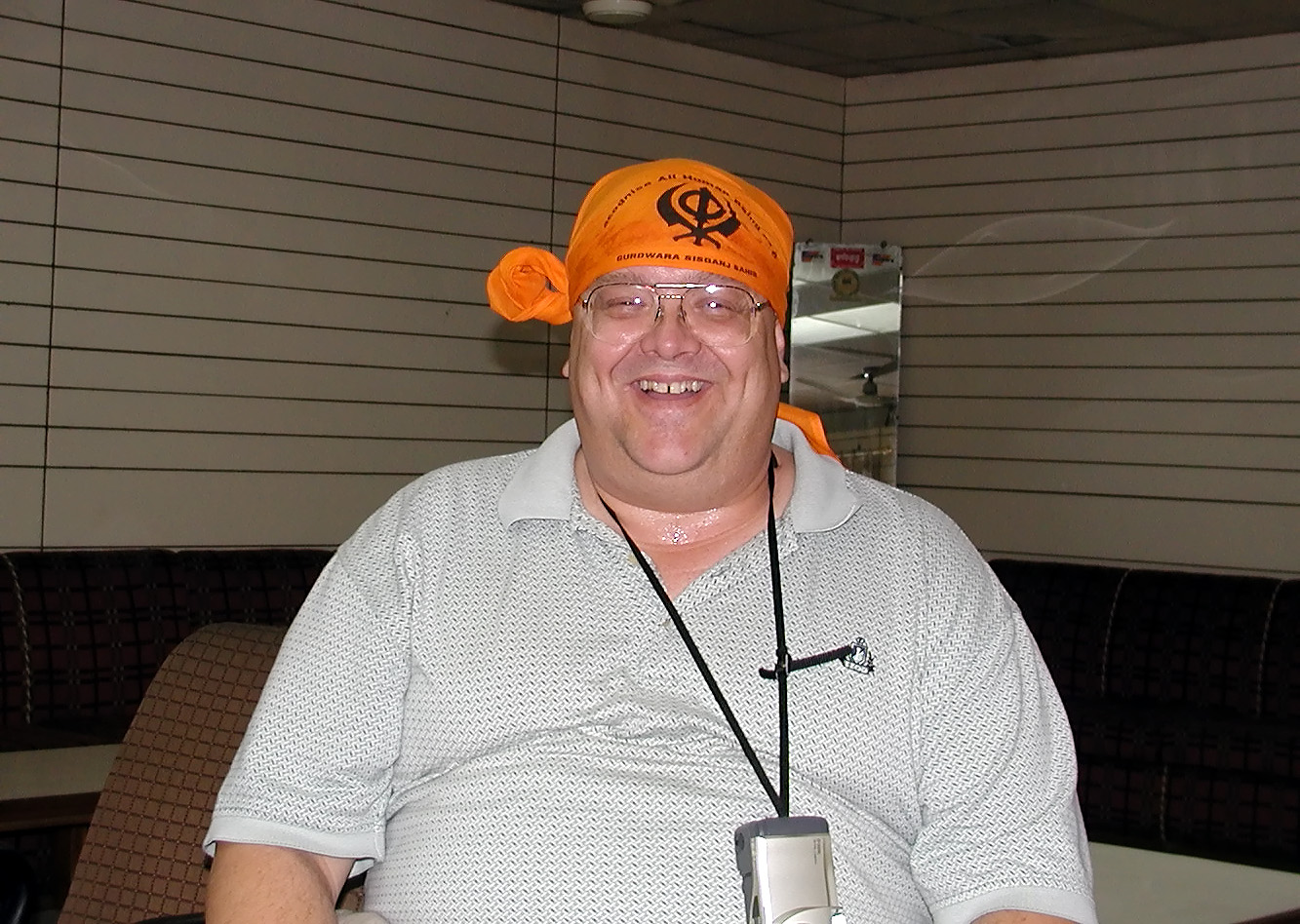 12-Jun-2001 19:46 - Old Delhi - Bill Estrem at the Sikh Temple