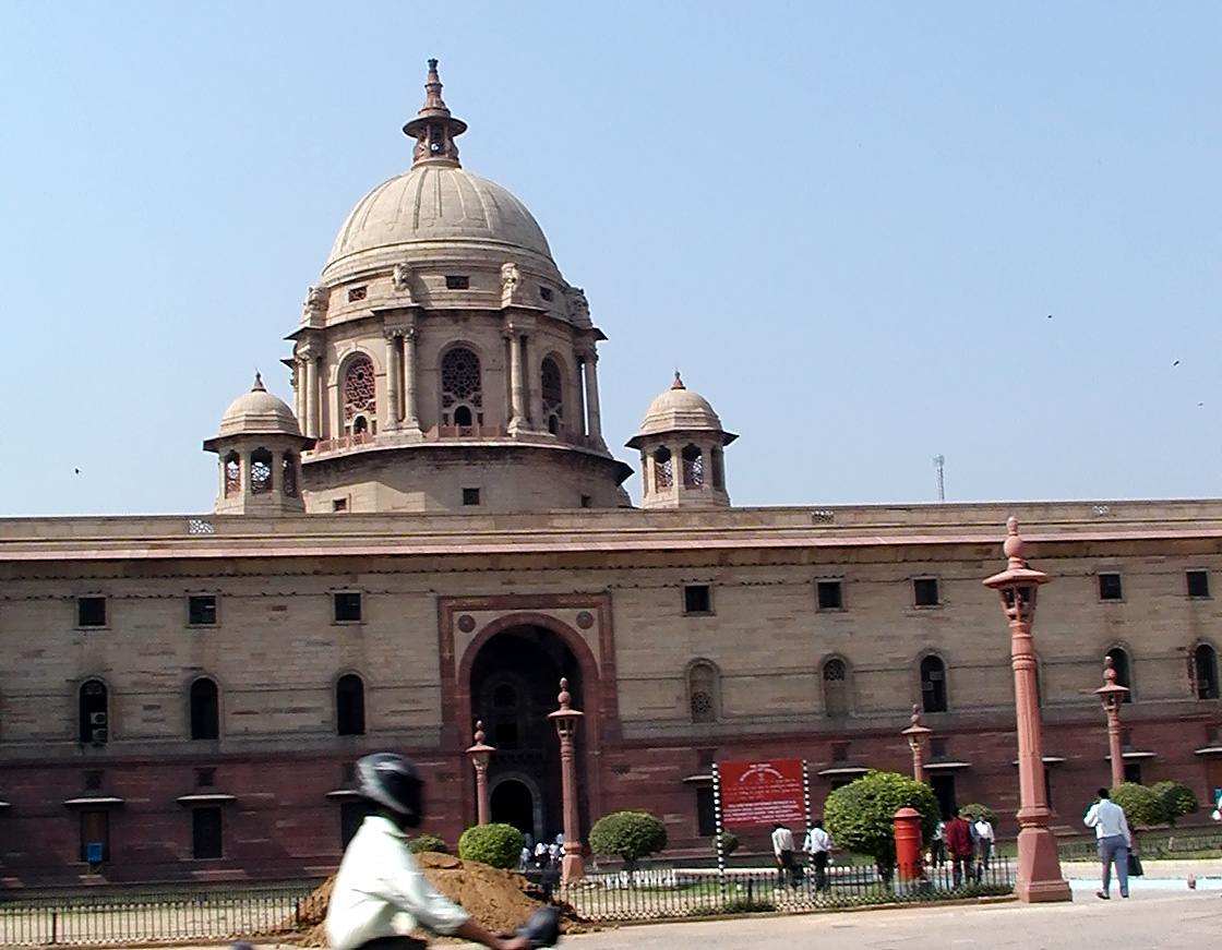 13-Jun-2001 09:15 - New Delhi - Government House