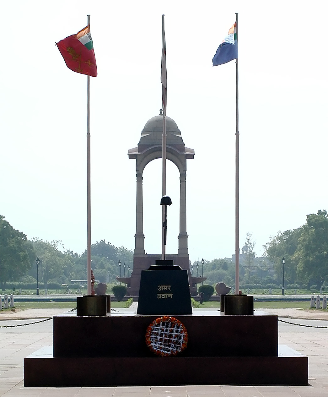 13-Jun-2001 09:23 - New Delhi - World War 1 Memorial