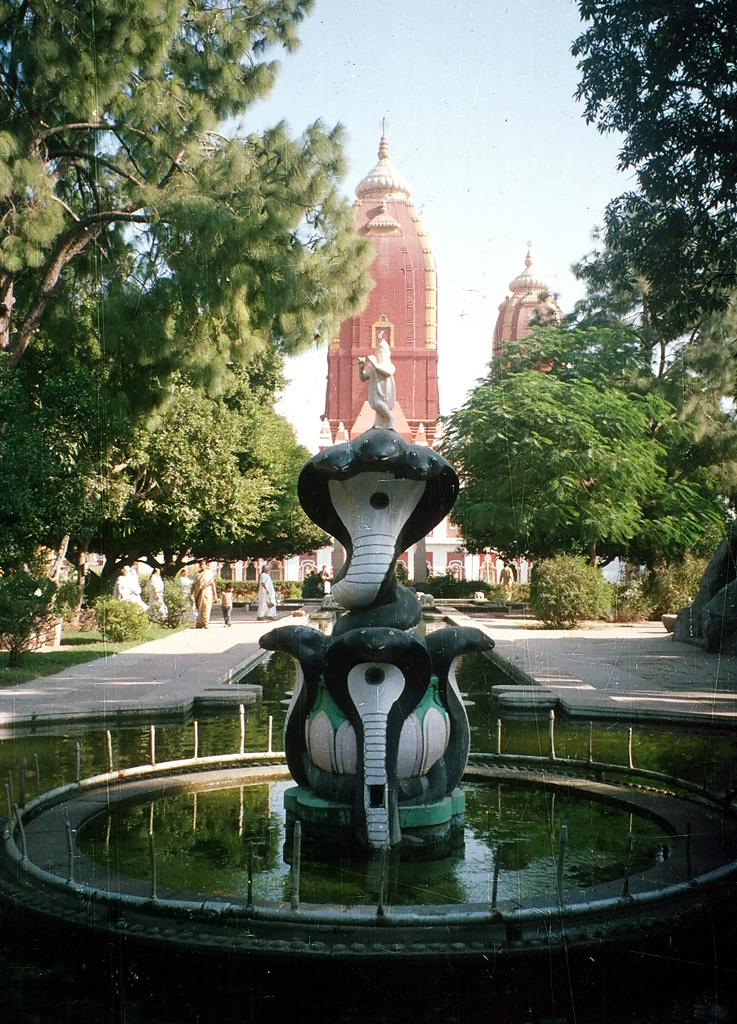 13-Jun-2001 - New Delhi - Shri Lakshmi Narain Temple (Hindu) 