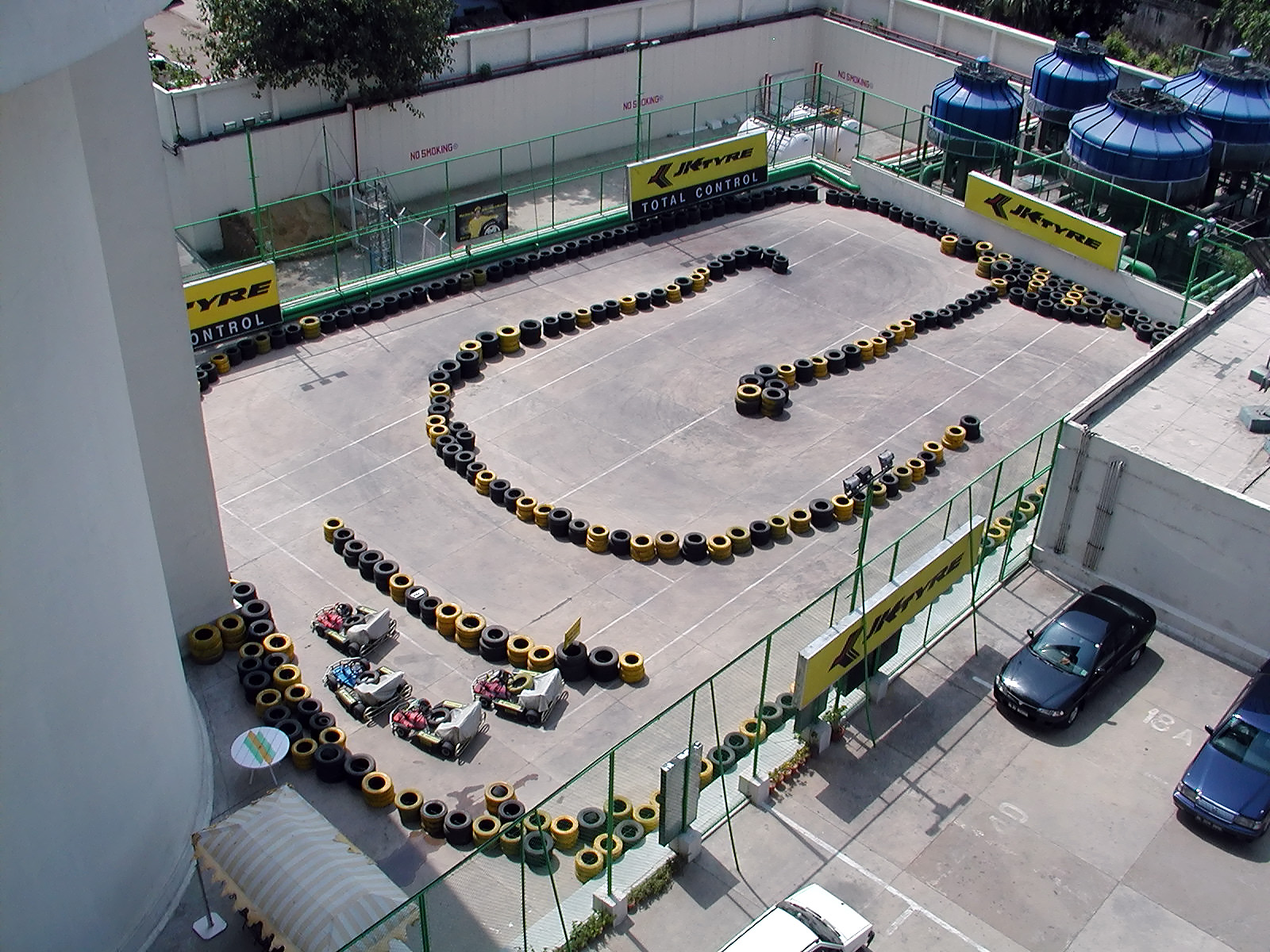 13-Jun-2001 10:19 - New Delhi - Karting circuit in the hotel grounds 
