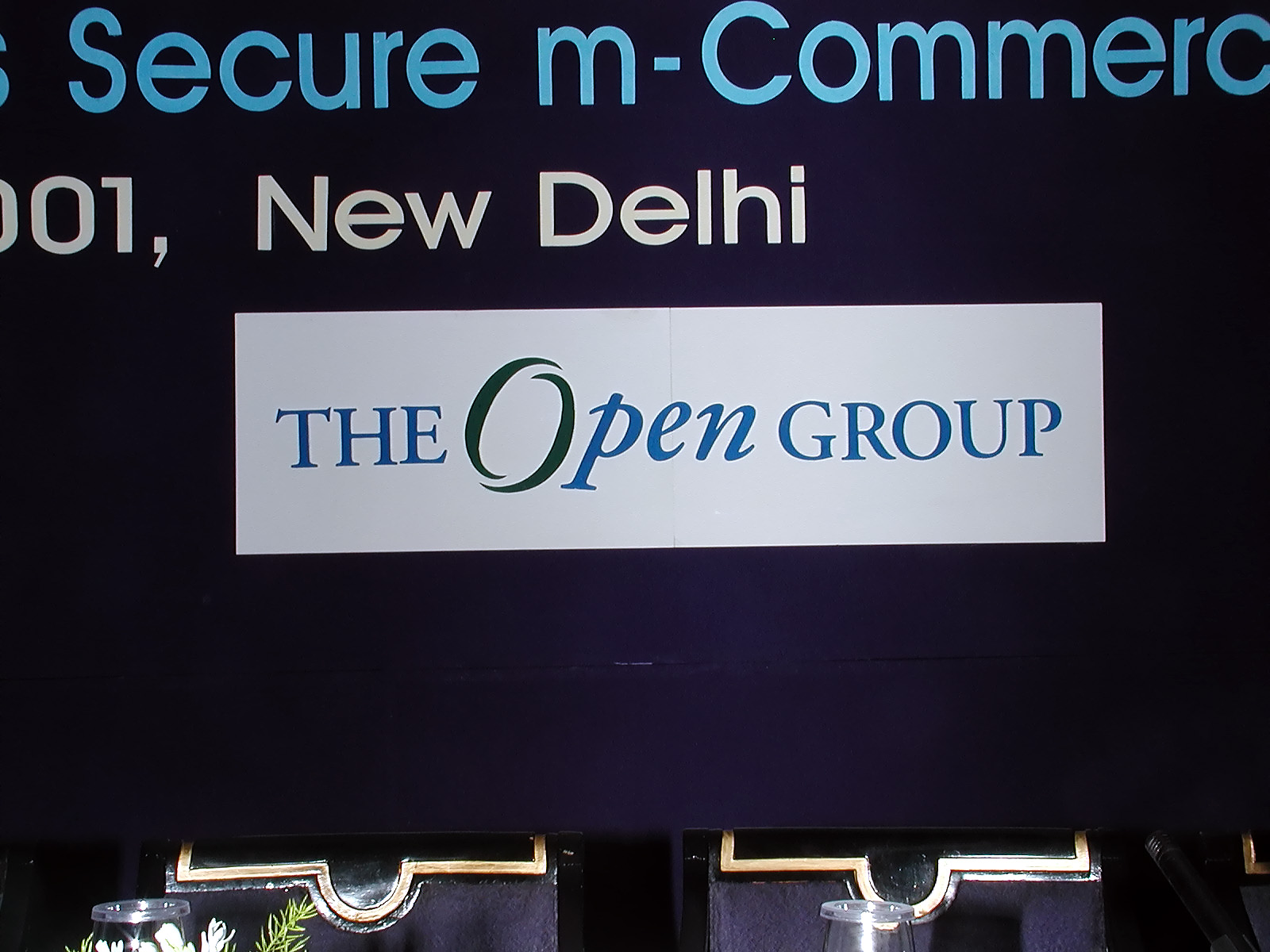 14-Jun-2001 08:59 - New Delhi - The Open Group sign