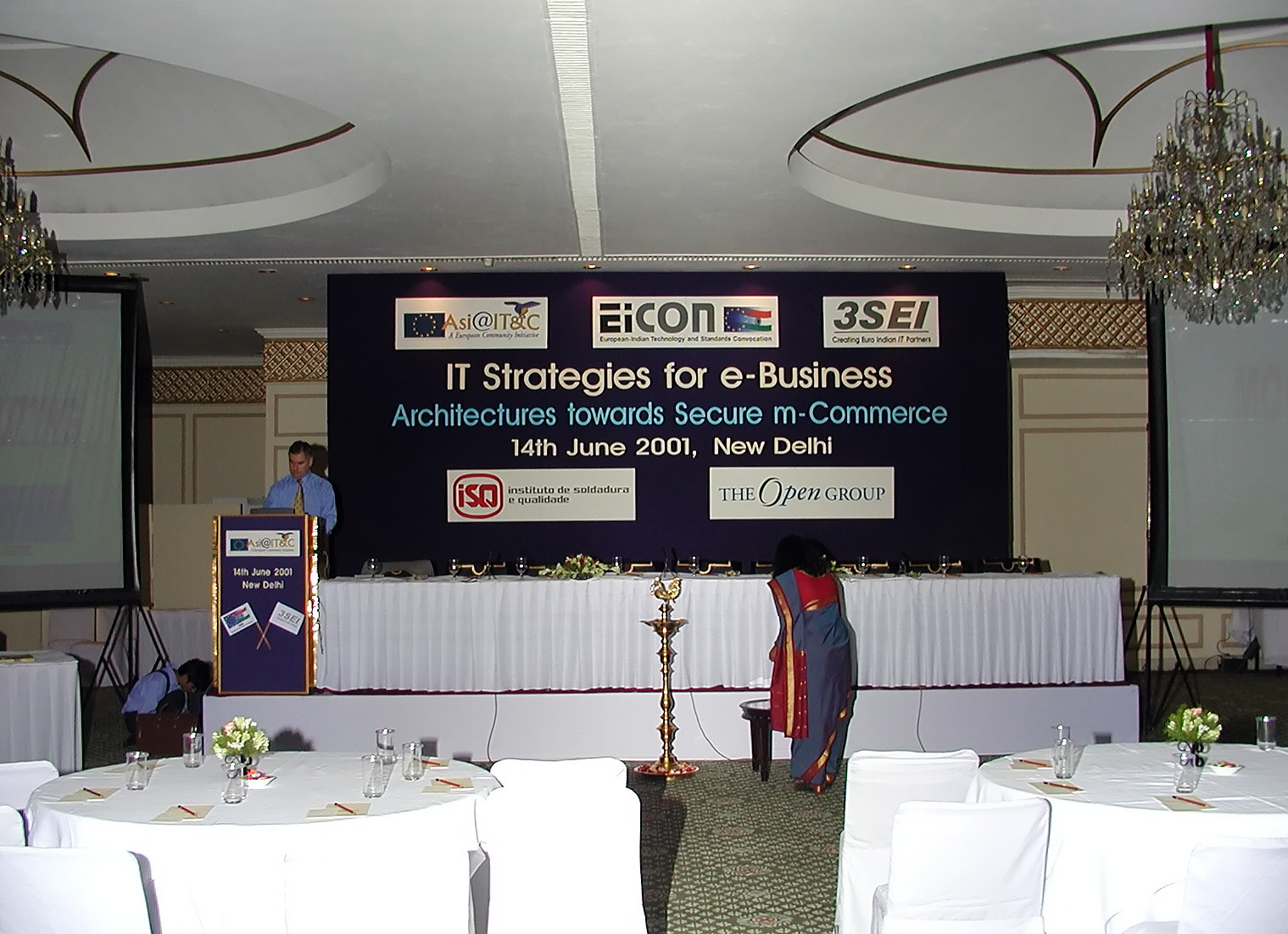 14-Jun-2001 09:01 - New Delhi - Setting up for the meeting