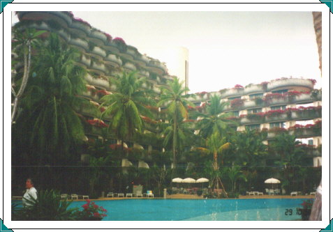 The pool and Garden Wing