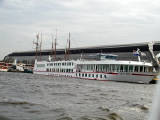 20-Oct-2001 16:03 - Amsterdam - Larger ship