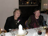 25-Jan-2001 17:31 - Amsterdam - Elaine Babcock (right) and her mum