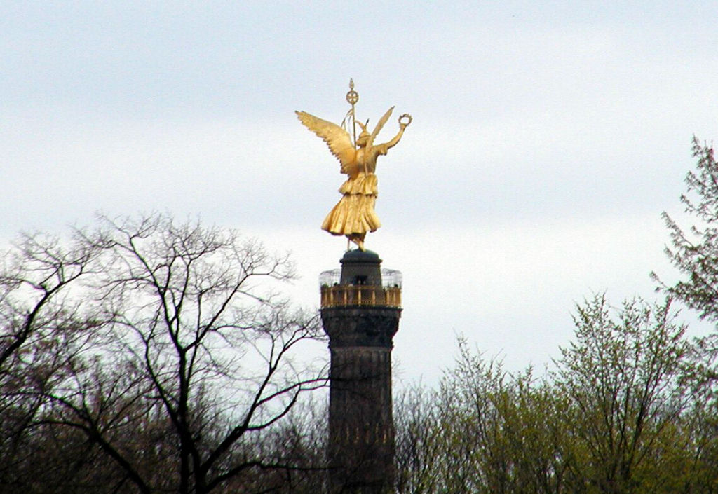 Boat trip -  The Siegess�ule