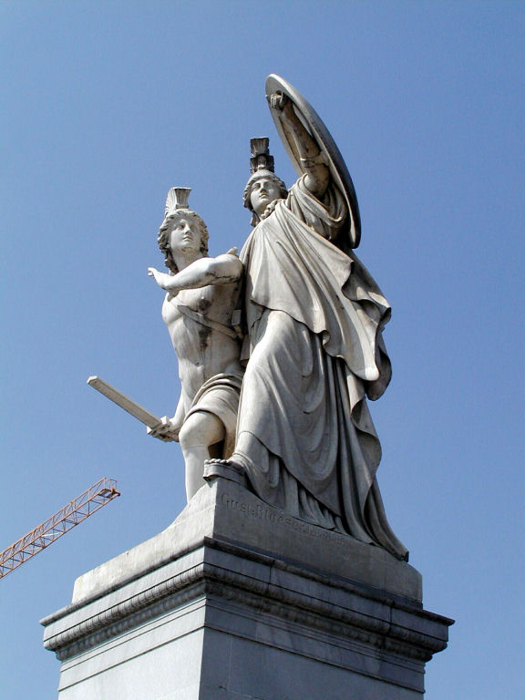 Statue on the Schlossbr�cke