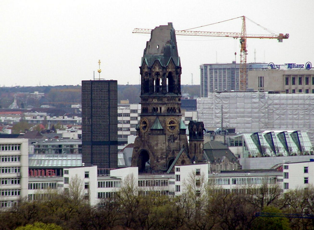 View from top of Siegess�ulle - Kaiser-Wilhelm- Ged�chtniskirche