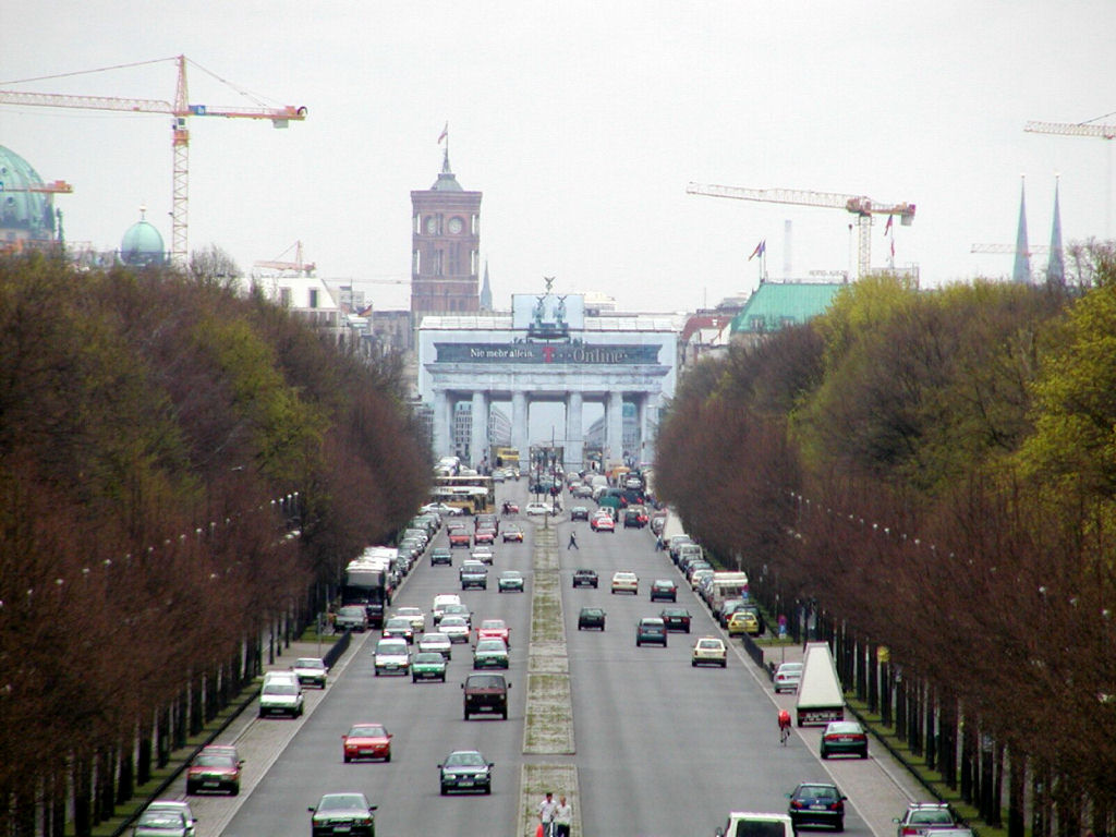View from Siegess�ulle - Towards Brandenburger Tor