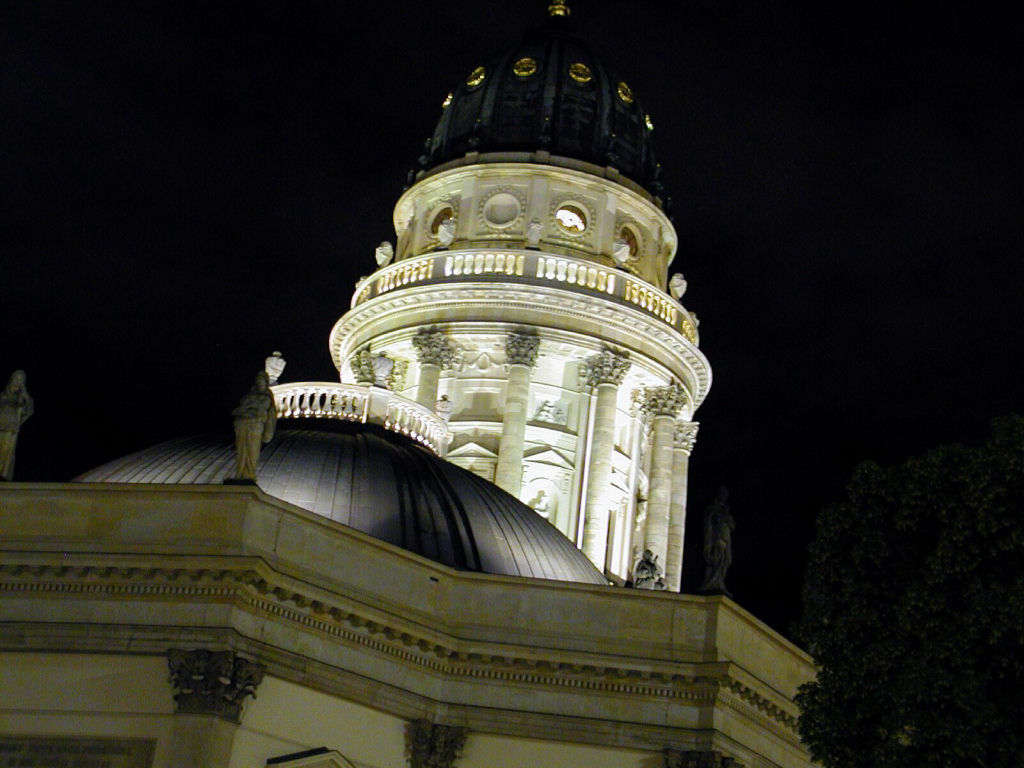 Deutscher Dom at night