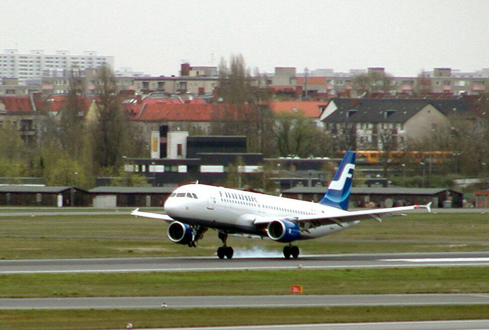 Tegel Airport - Finnair landing