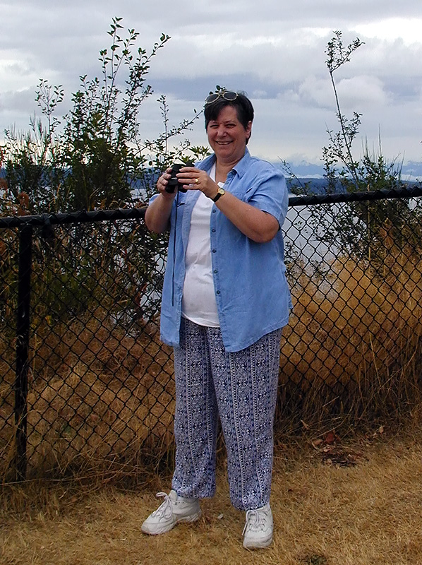 28-Jul-2000
Seattle
Sue at the lookout in Magnolia