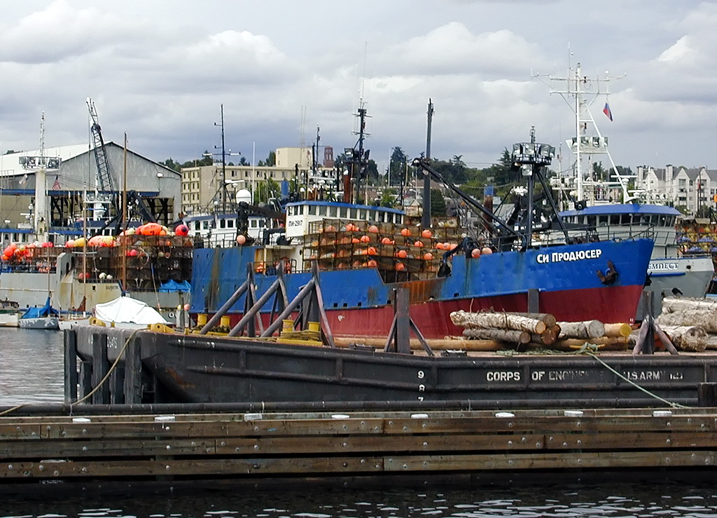 28-Jul-2000
Seattle - Lake Washington Ship Canal
Russian Crab Boats
