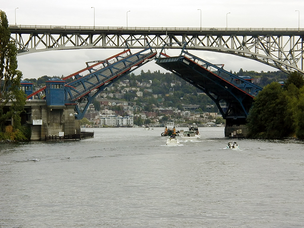 28-Jul-2000
Seattle - Lake Washington Ship Canal
Fremont bridge lowering