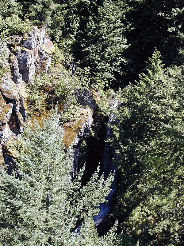 29-Jul-2000
Gorge Creek, WA
Small waterfall
