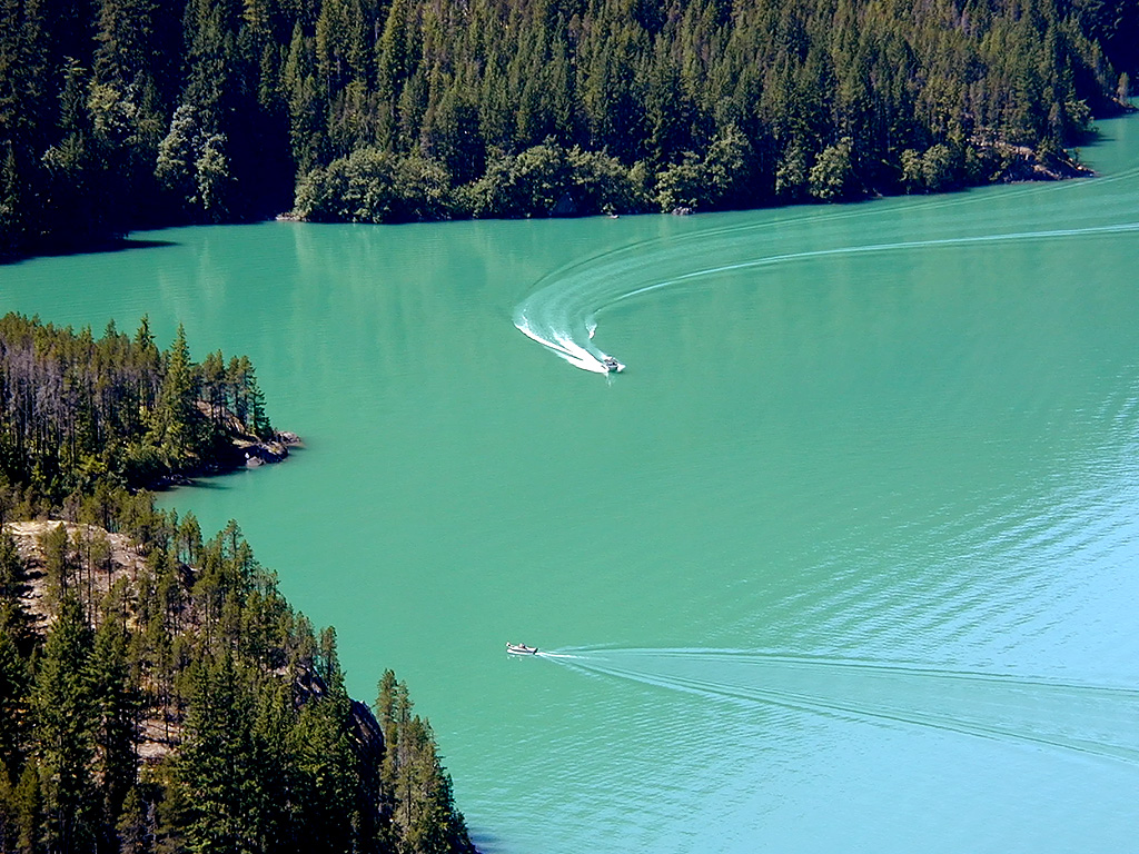 29-Jul-2000
Lake Diablo, WA
Motor boats on Lake Diablo