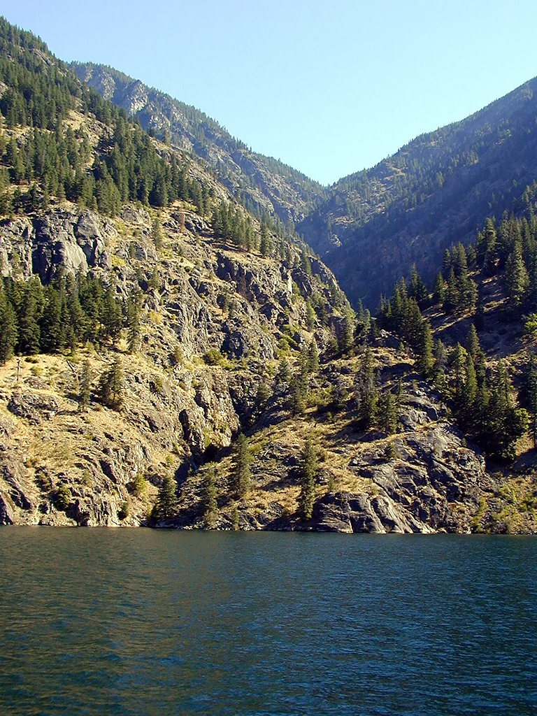 30-Jul-2000
Lake Chelan, WA
One of the Creeks on the North shore