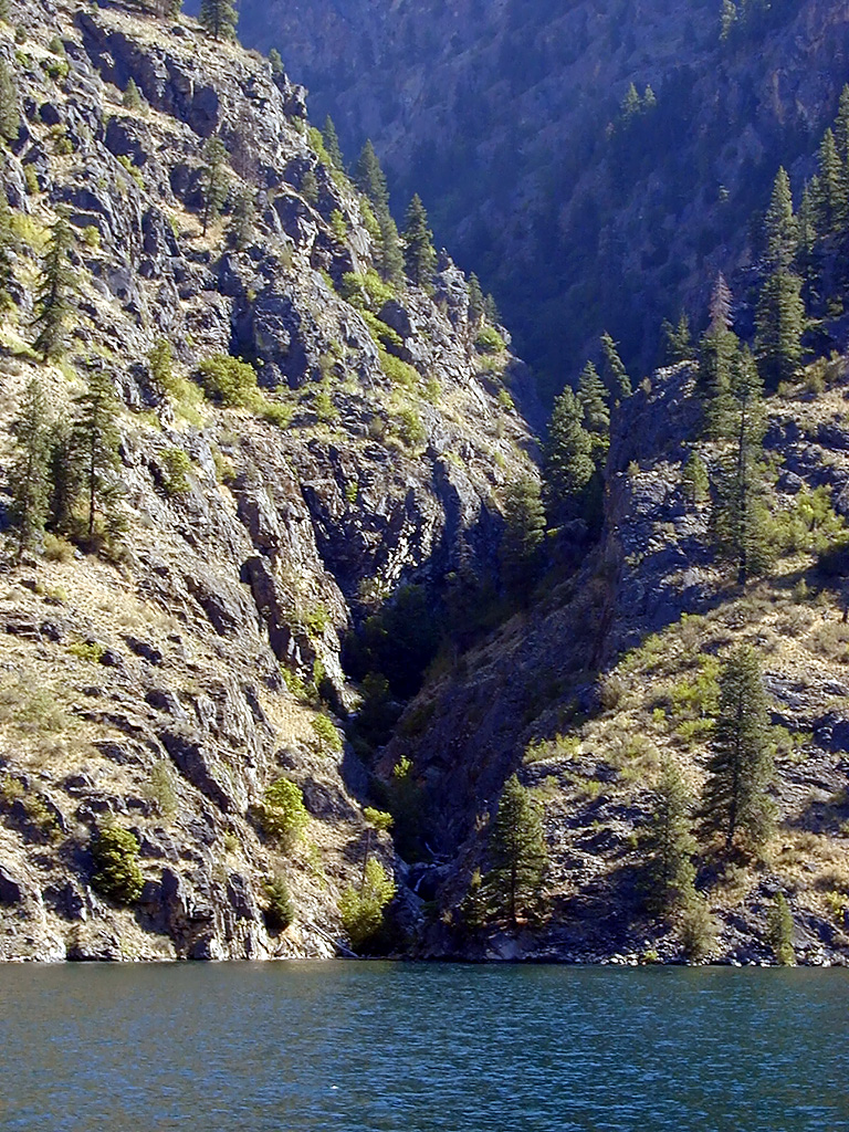 30-Jul-2000
Lake Chelan, WA
One of the Creeks on the North shore