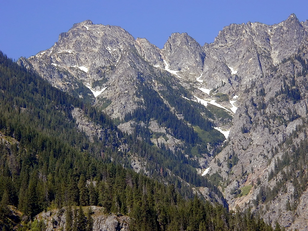 30-Jul-2000
Lake Chelan, WA
Mountains on the South shore of the Lake