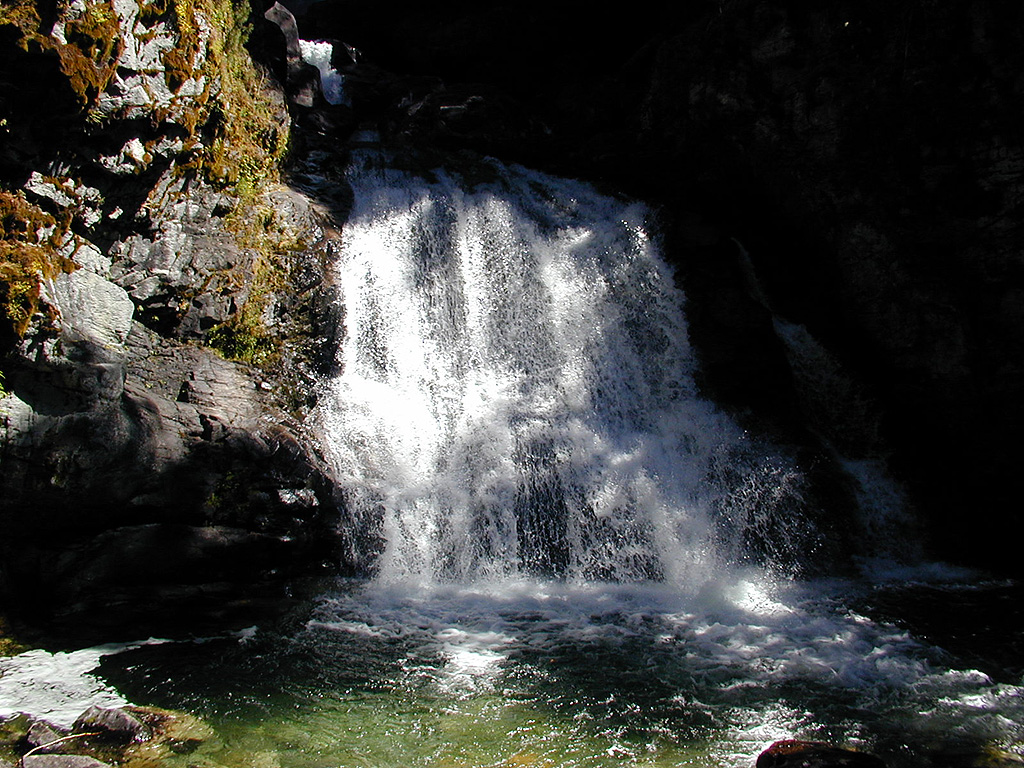 30-Jul-2000
Stehekin, WA
Rainbow Falls